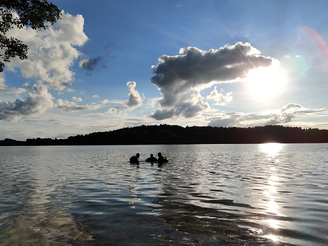 nurkowanie jezioro hancza wakacje odpoczynek